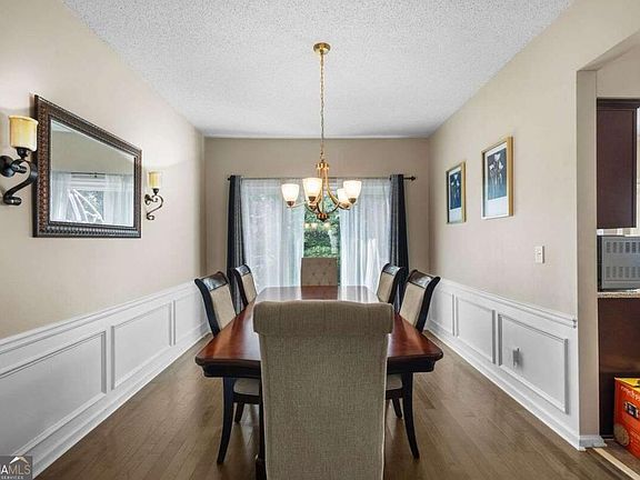 4th image of 2555 Kingsbrooke Ln