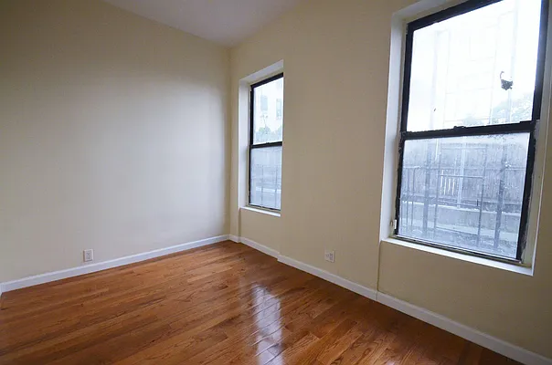 Rented by CITY SKYLINE REALTY INC | media 18