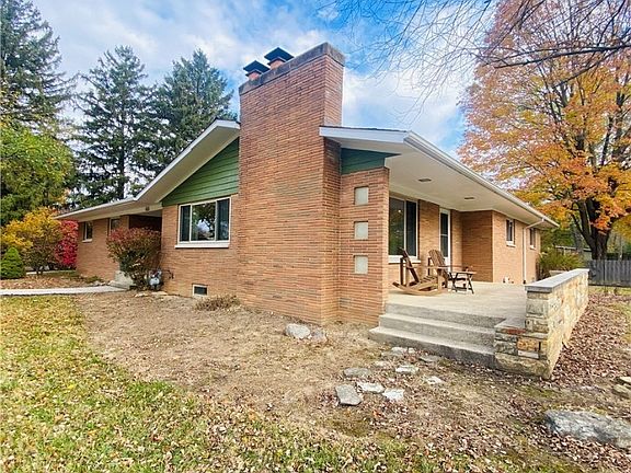 2nd image of 400 Tanglewood Dr
