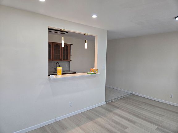 3rd image of 59 175th Pl Floor 2