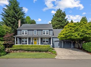 17985 Saint Clair Dr, Lake Oswego, OR 97034