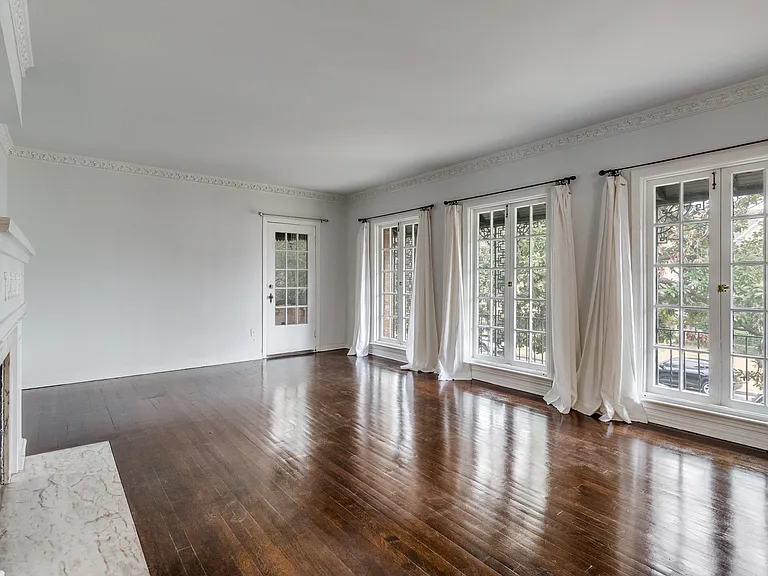 4526 Fairway St — Photo 5