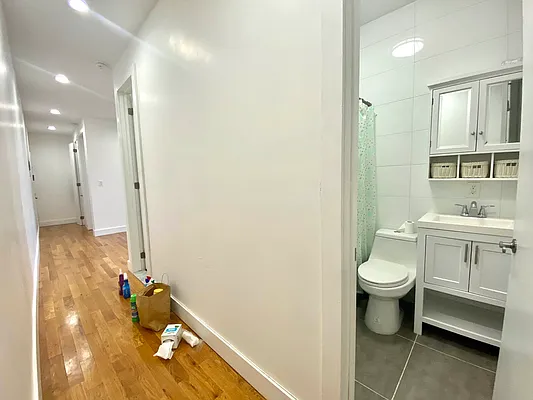 Rented by Lang Realty LLC | media 22