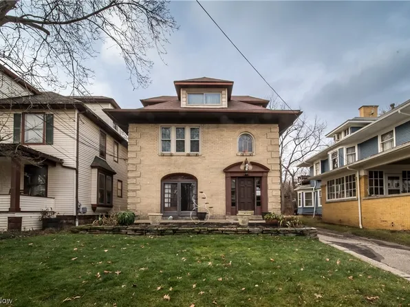 58 Hawthorne Ave, Akron, OH 44303