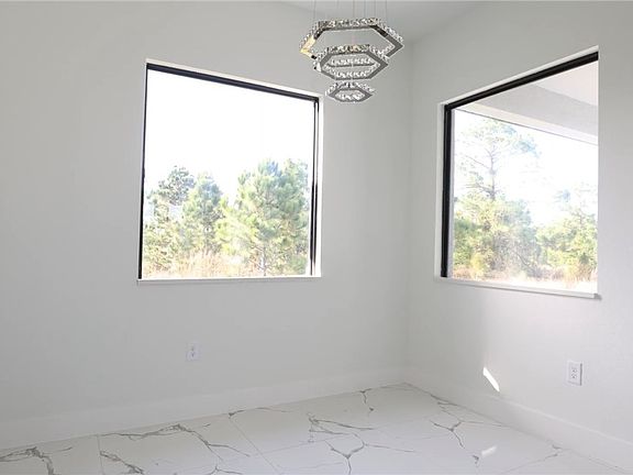 5th image of 1052 Jamil Ave S