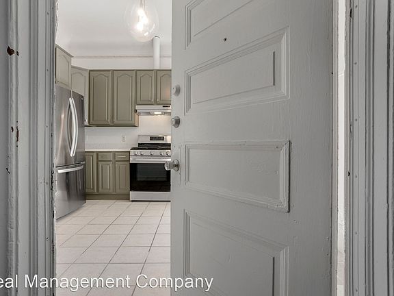 2nd image of 3111 24th St #11003426