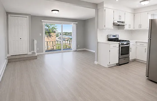 15700 Reynolds Ln #3 Photo 1