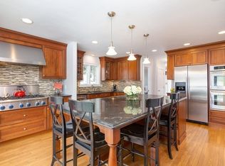 59 Woodard Rd, West Roxbury, MA 02132