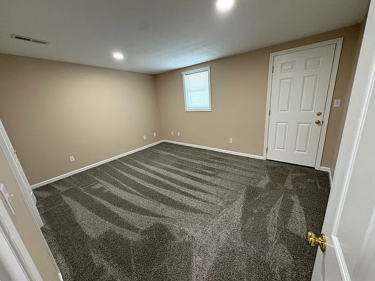 204 W Railroad St #4 — Photo 12