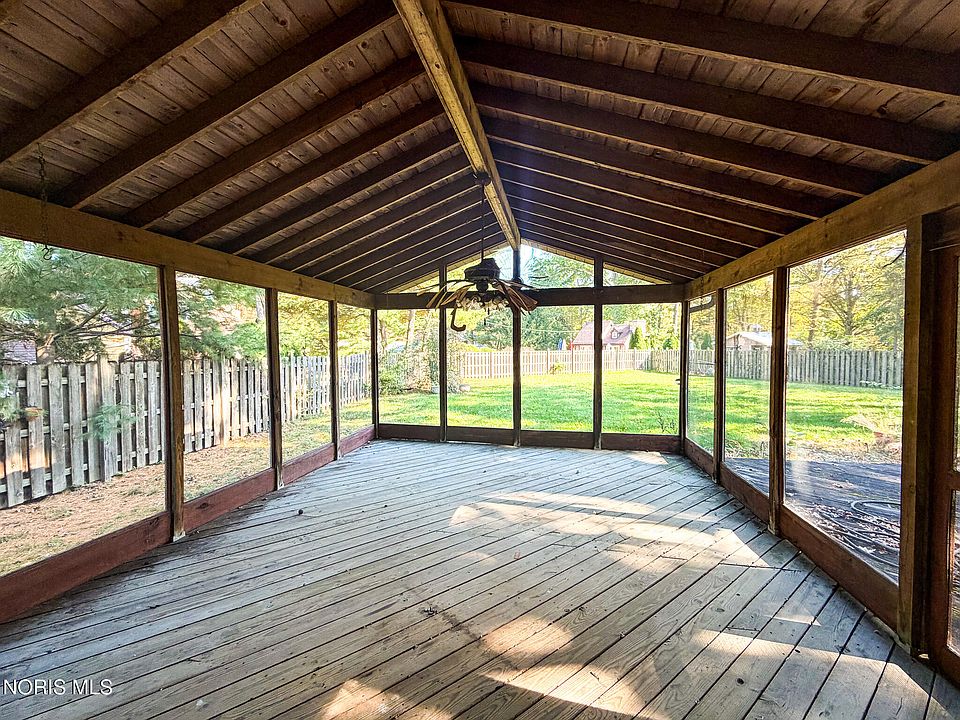 22nd image of 1443 Eastgate Rd