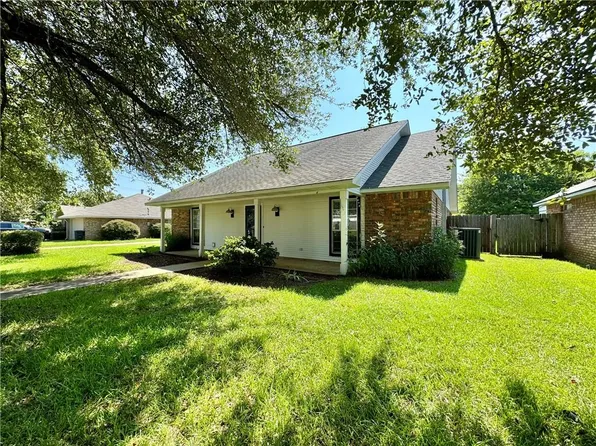 5253 Fieldcrest Ave, Alexandria, LA 71303