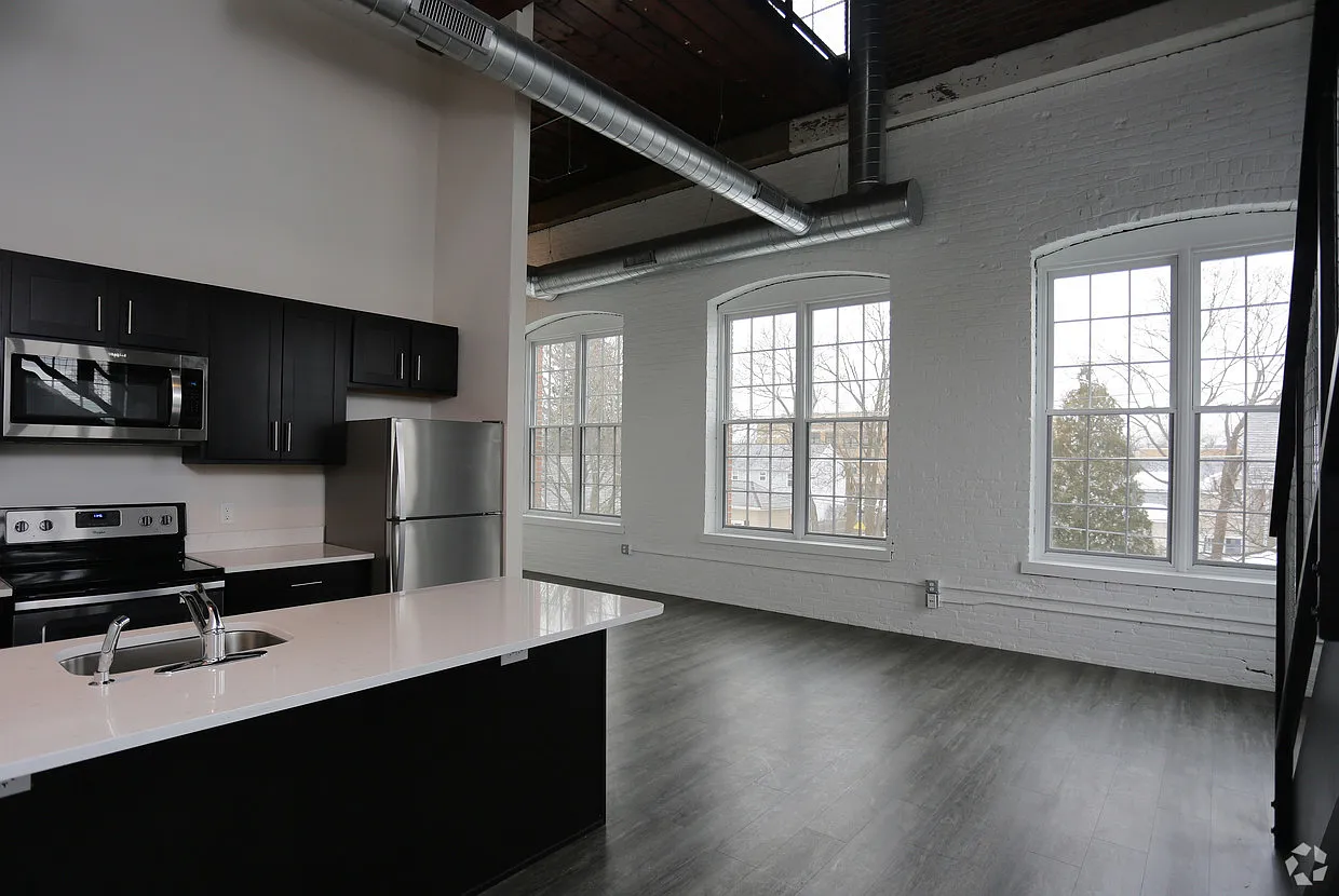 24 Amity Street - 201 — Photo 4