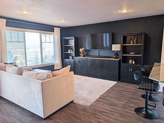 Living area with views of the valley