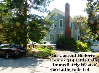 324 Little Falls St, Falls Church, VA 22046