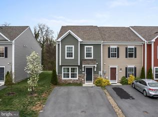 640 Thumper Dr, Ranson, WV 25438