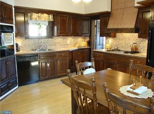 2005 Liberty St, Hamilton, NJ 08629