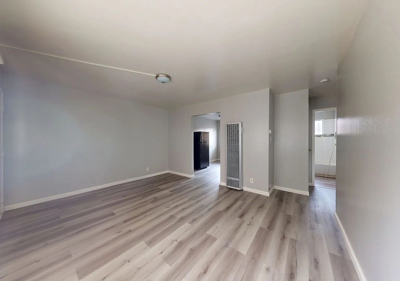 Spacious & Comfortable Apartments in North Oakland! — Photo 3