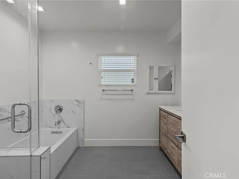 6051 Teesdale Ave — Photo 22