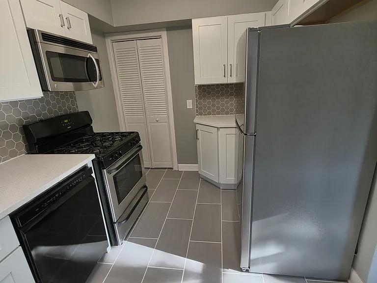 1401 N Harlem Ave #A — Photo 5