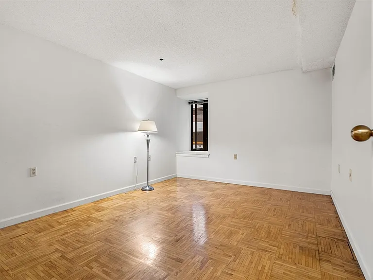 357 Commercial St #412 — Photo 17