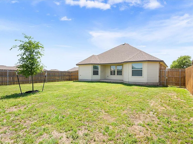 5830 Copano Rd — Photo 32