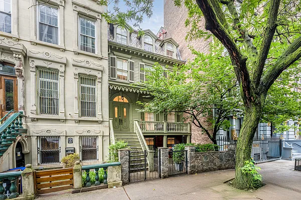 17 East 128th Street 