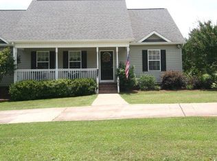 111 Coleman Rd, Wellford, SC 29385