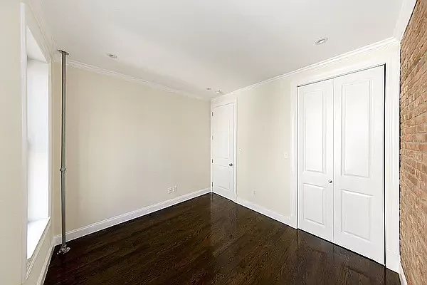 Rented by Avenues Real Estate | media 17