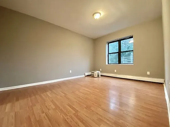 387 Sumpter Street image 12 of 13