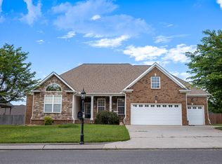 7406 Nightfall Cir, Ooltewah, TN 37363