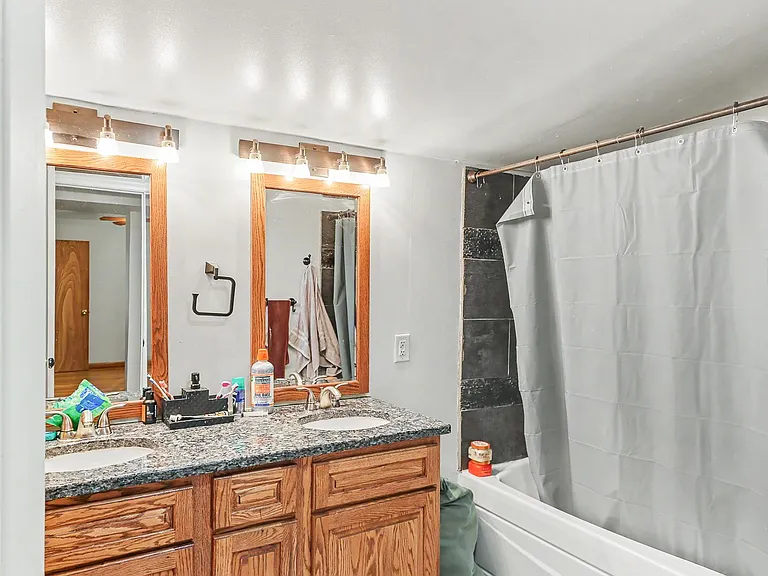 103 Maple Ave — Photo 13