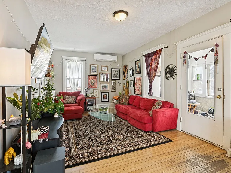 1609 Talmage Ave SE — Photo 3