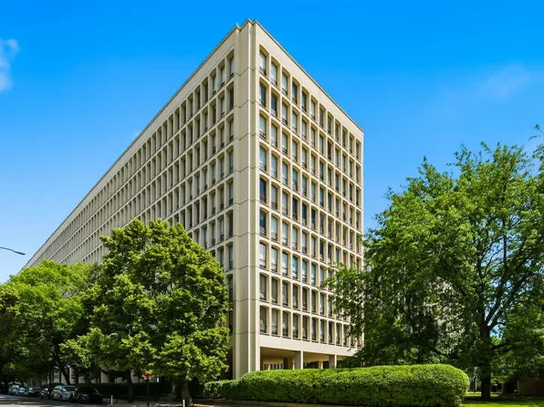 1401 E 55th St APT 307N, Chicago, IL 60615