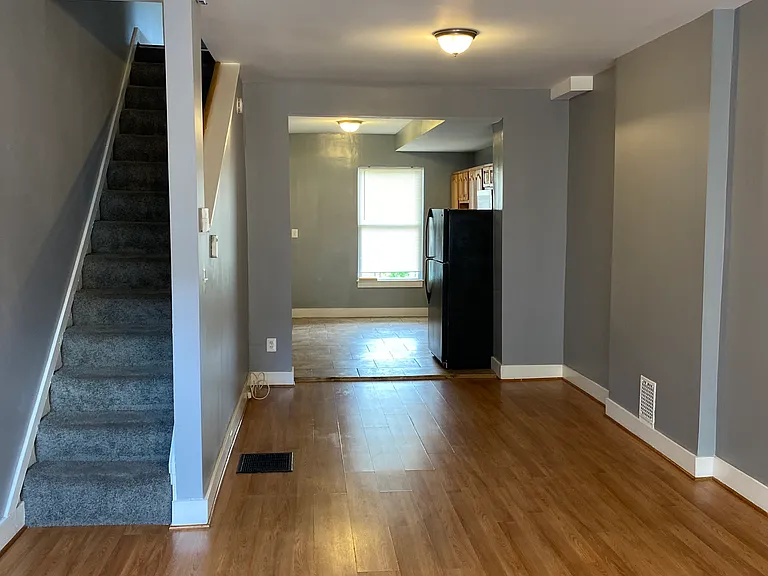 2652 Harlem Ave — Photo 2