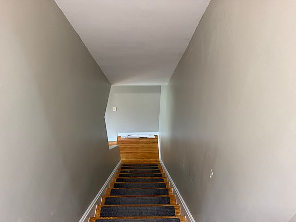 5th image of 210 N Lincoln Rd #1/2