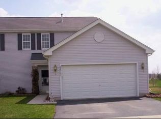 28707 Sawmill Ln, Lakemoor, IL 60051