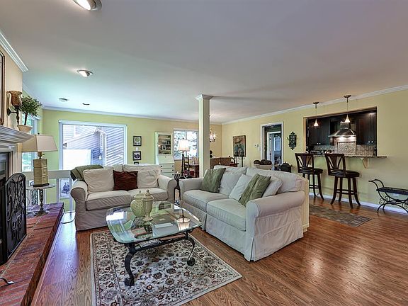 3rd image of 8552 Wyoming Club Dr