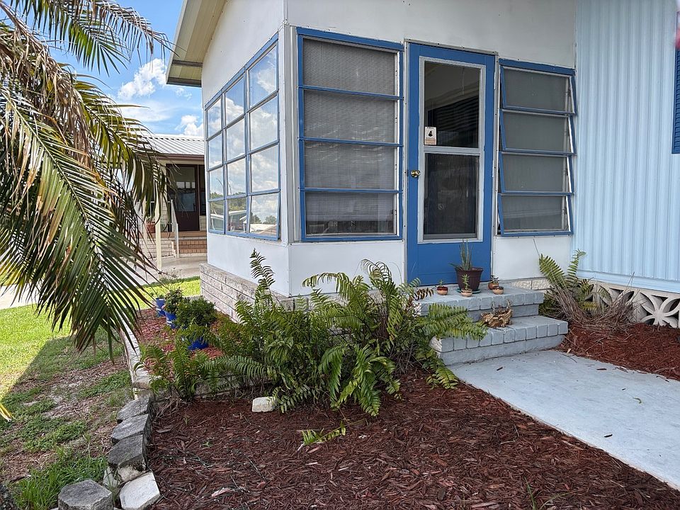 1st image of 3230 Railroad Ave