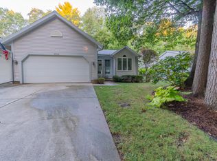 17113 Arthur Ct #30, Spring Lake, MI 49456