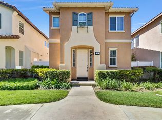 26 Royal Victoria, Irvine, CA 92606