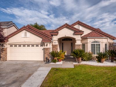 6714 E Simpson Ave, Fresno, CA, 93727