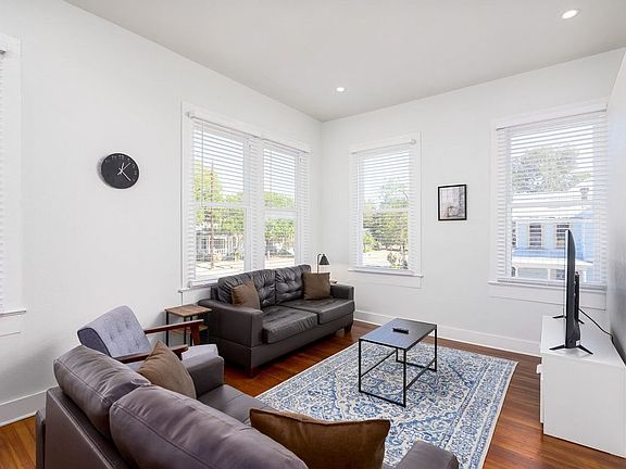 3rd image of 732 N Pine St #0