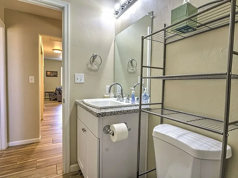 5025 E Lee St #1 — Photo 29