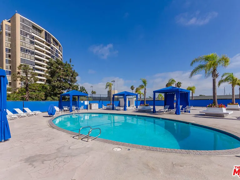 4265 Marina City Dr #101 — Photo 37