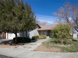 1053 Lightcap St, Lancaster, CA 93535