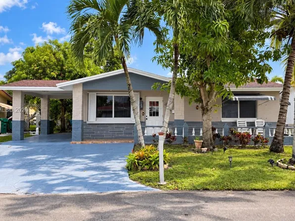 4919 NW 52nd St, Tamarac, FL 33319
