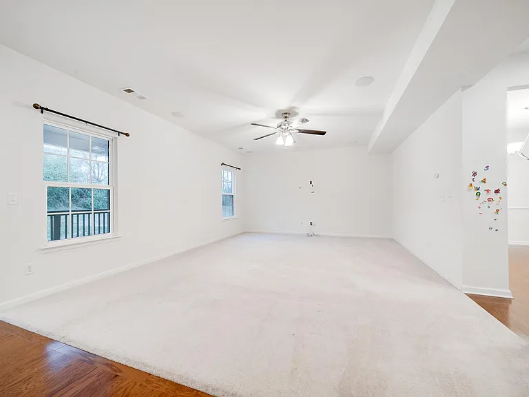 2074 Morton Dr — Photo 18