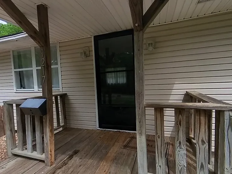 9217 Oak St — Photo 27