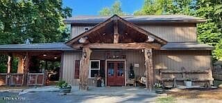 2nd image of 700 Damewood Hollow Rd