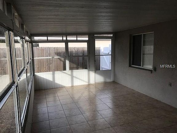 5th image of 4509 Country Hills Blvd